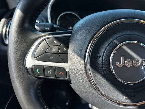Used 2019 Jeep Compass Latitude FWD image 26