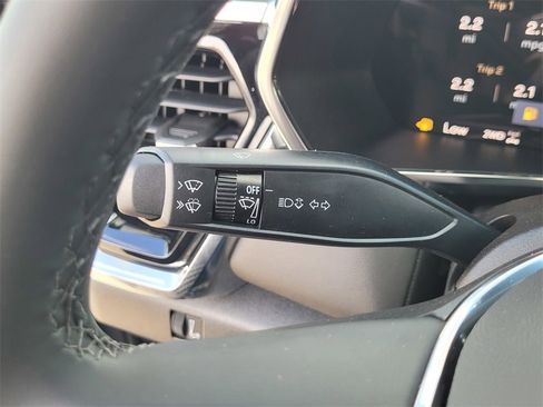 New 2026 GMC Canyon Elevation w/ Technology Package image 22