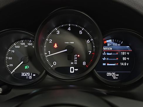 Certified 2023 Porsche Macan AWD/4WD image 15