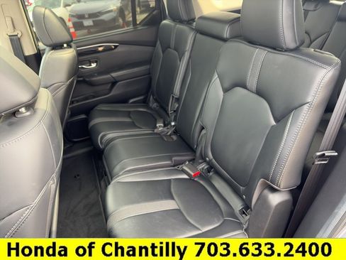 Certified 2024 Honda Pilot Touring image 29