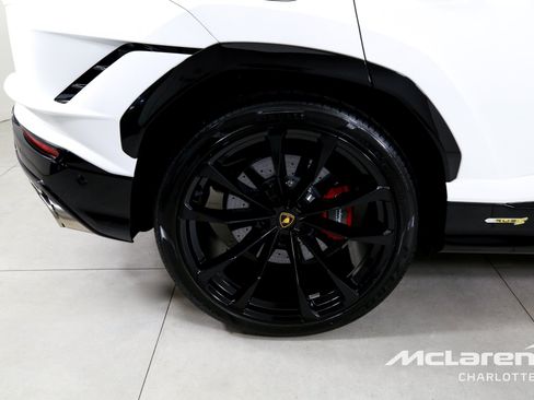 Used 2023 Lamborghini Urus S AWD/4WD image 32