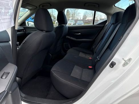 Used 2021 Nissan Sentra SV image 16