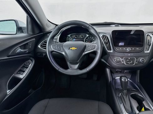 Used 2018 Chevrolet Malibu LT w/ Driver Confidence Package FWD image 20