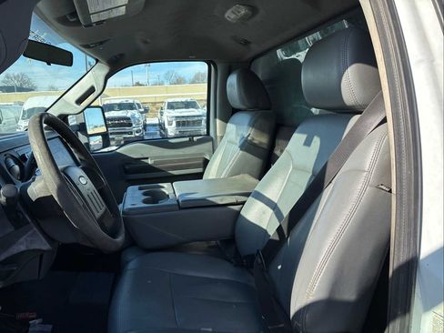 Used 2011 Ford F450 XL w/ High Capacity Trailer Tow Pkg image 10