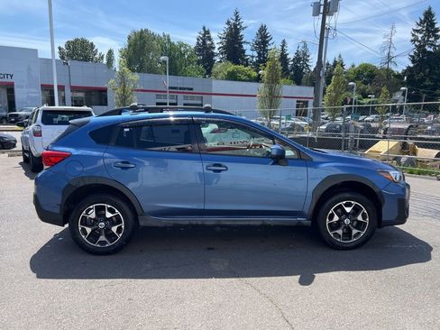 Used 2018 Subaru Crosstrek 2.0i Premium AWD/4WD image 3