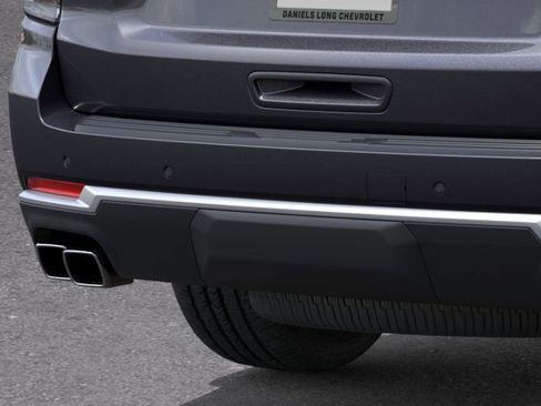 New 2025 Chevrolet Suburban High Country image 14