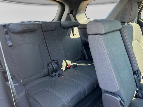 Used 2025 Honda Pilot Sport image 20