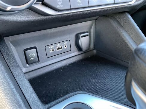 Used 2024 Nissan Sentra SV w/ All-Weather Package image 35