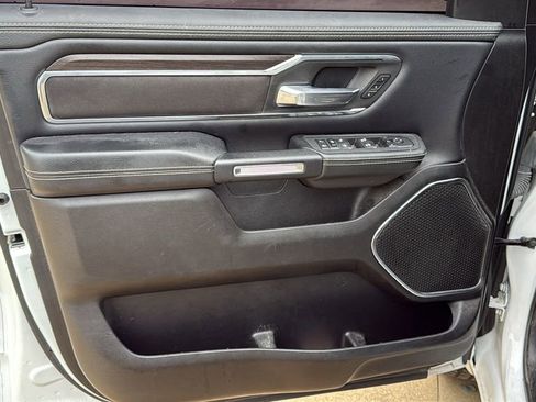 Used 2025 RAM 1500 Laramie AWD/4WD image 5