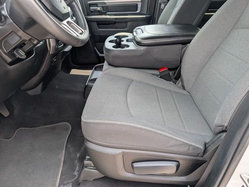 Used 2024 RAM 1500 Warlock AWD/4WD image 14