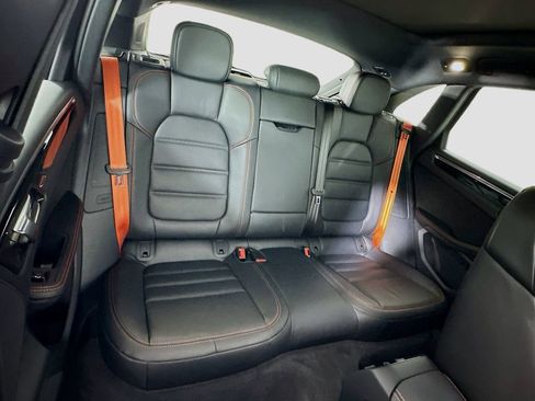 Certified 2026 Porsche Macan Turbo AWD/4WD image 29