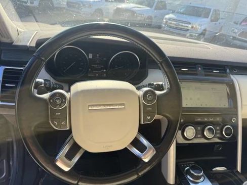 Used 2017 Land Rover Discovery HSE Luxury image 13