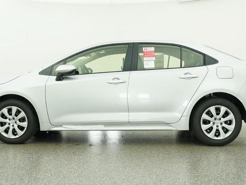 New 2026 Toyota Corolla LE FWD image 19