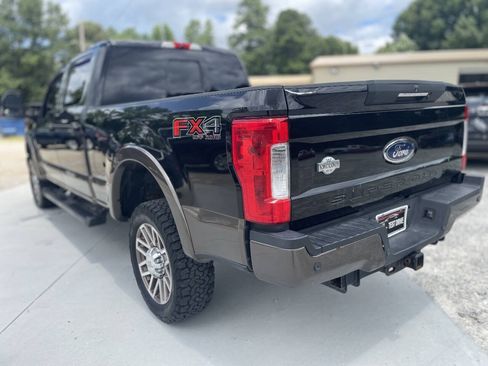 Used 2017 Ford F250 King Ranch w/ FX4 Off-Road Package AWD/4WD image 7