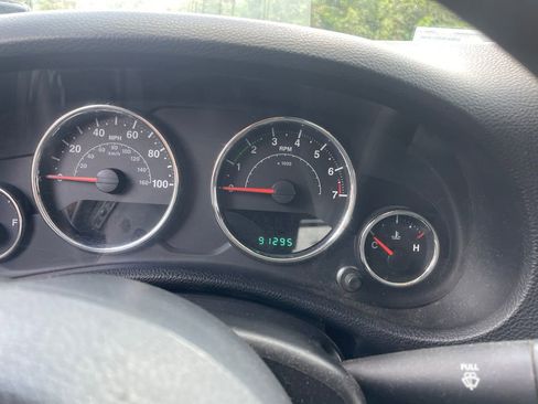 Used 2012 Jeep Wrangler Sport AWD/4WD image 11