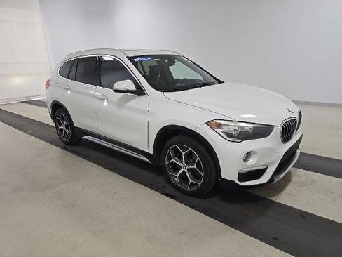 Used 2018 BMW X1 sDrive28i FWD image 3