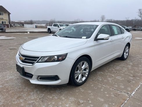 Used 2015 Chevrolet Impala LT w/ Convenience Package image 7
