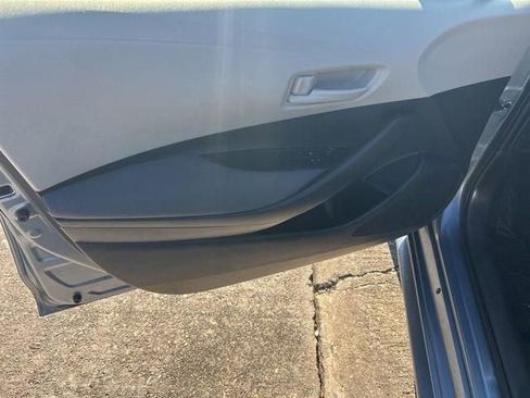 Used 2023 Toyota Corolla LE image 14