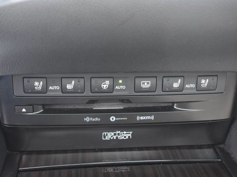 Used 2019 Lexus ES 300h w/ Luxury Package image 28