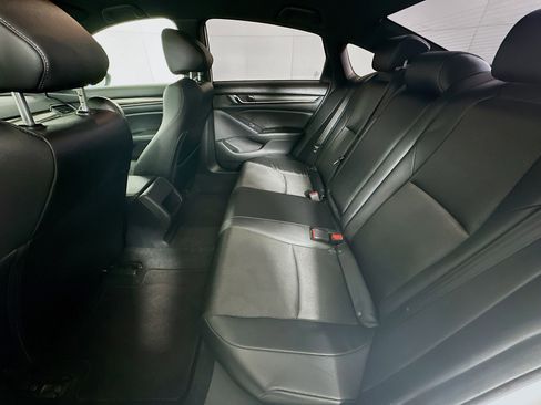 Used 2019 Honda Accord Sport image 25