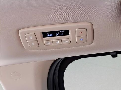 New 2026 Kia Carnival EX image 25