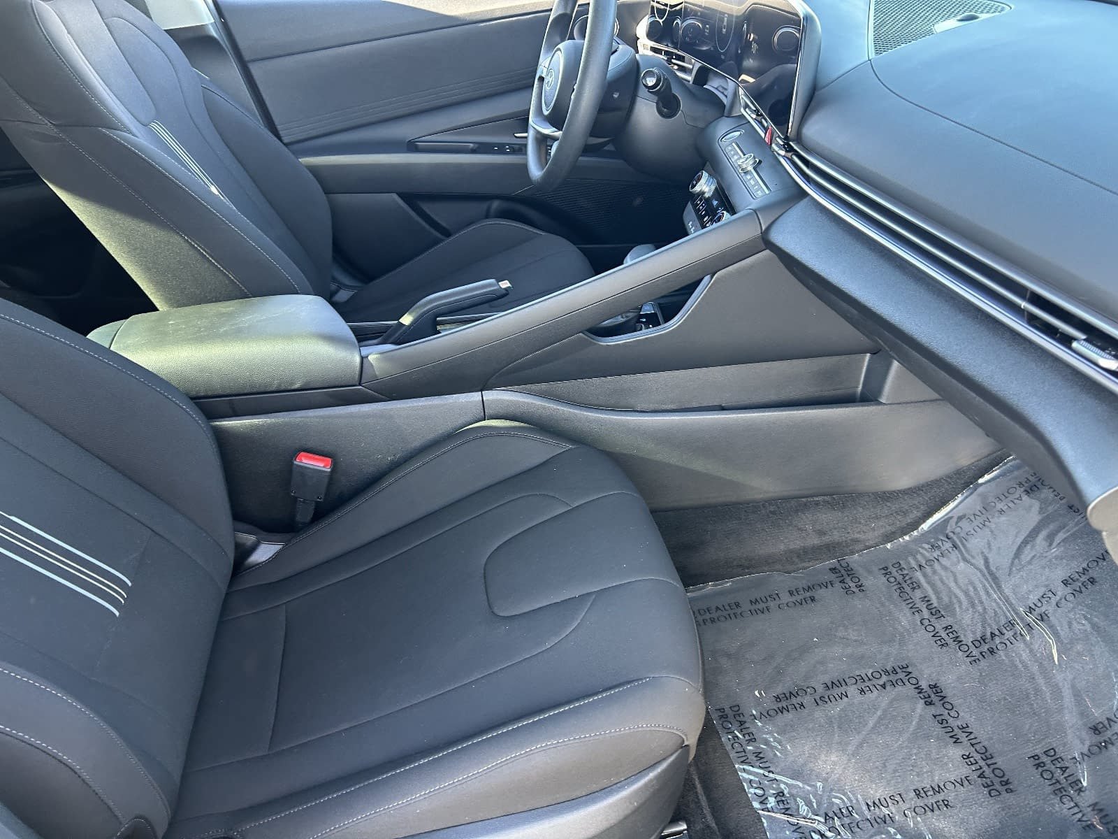 Used 2024 Hyundai Elantra SEL FWD image 13