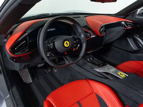 Used 2025 Ferrari 12Cilindri RWD image 4