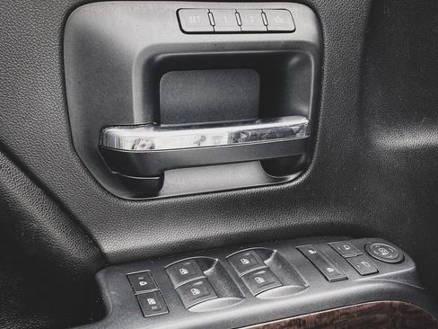 Used 2015 GMC Sierra 3500 SLT AWD/4WD image 9