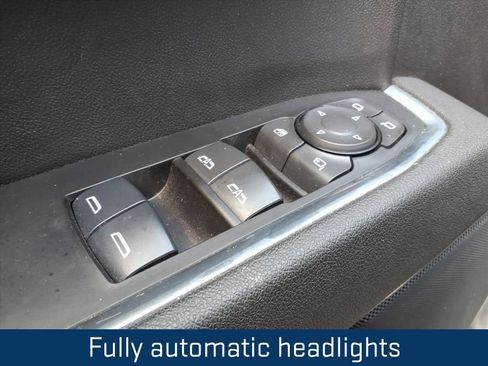 Certified 2025 GMC Sierra 1500 SLT RWD image 24