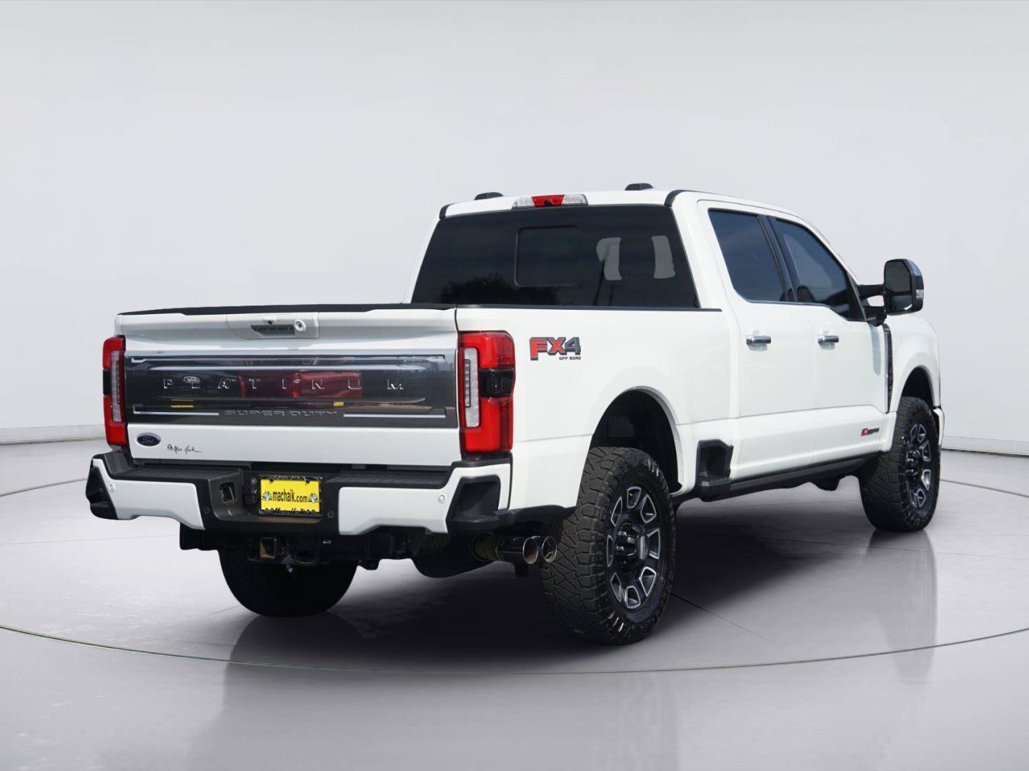 Used 2024 Ford F350 Platinum AWD/4WD image 6