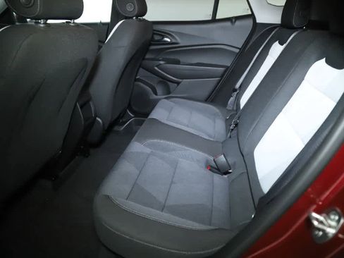 Used 2024 Chevrolet Trax LS w/ LS Convenience Package FWD image 14