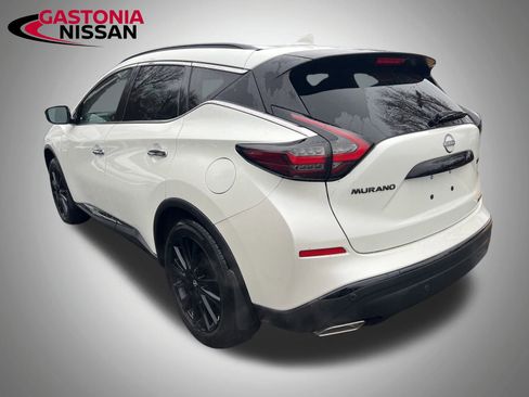 Used 2024 Nissan Murano SV w/ SV Midnight Edition Package image 9