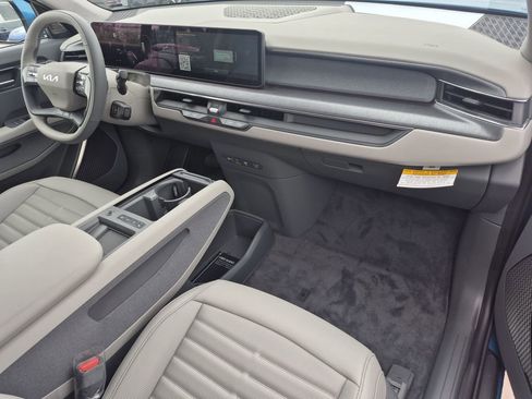 New 2026 Kia EV9 Land w/ Nightfall Edition Package image 13