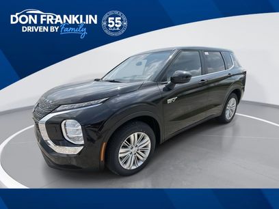 New 2025 Mitsubishi Outlander ES