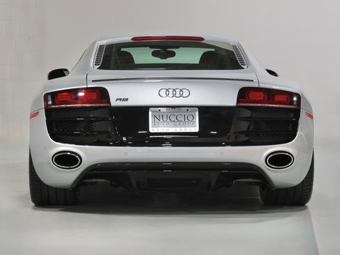 Used 2011 Audi R8 V10 AWD/4WD image 13