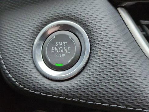 New 2026 Chevrolet Equinox LT w/ Convenience Package II image 18