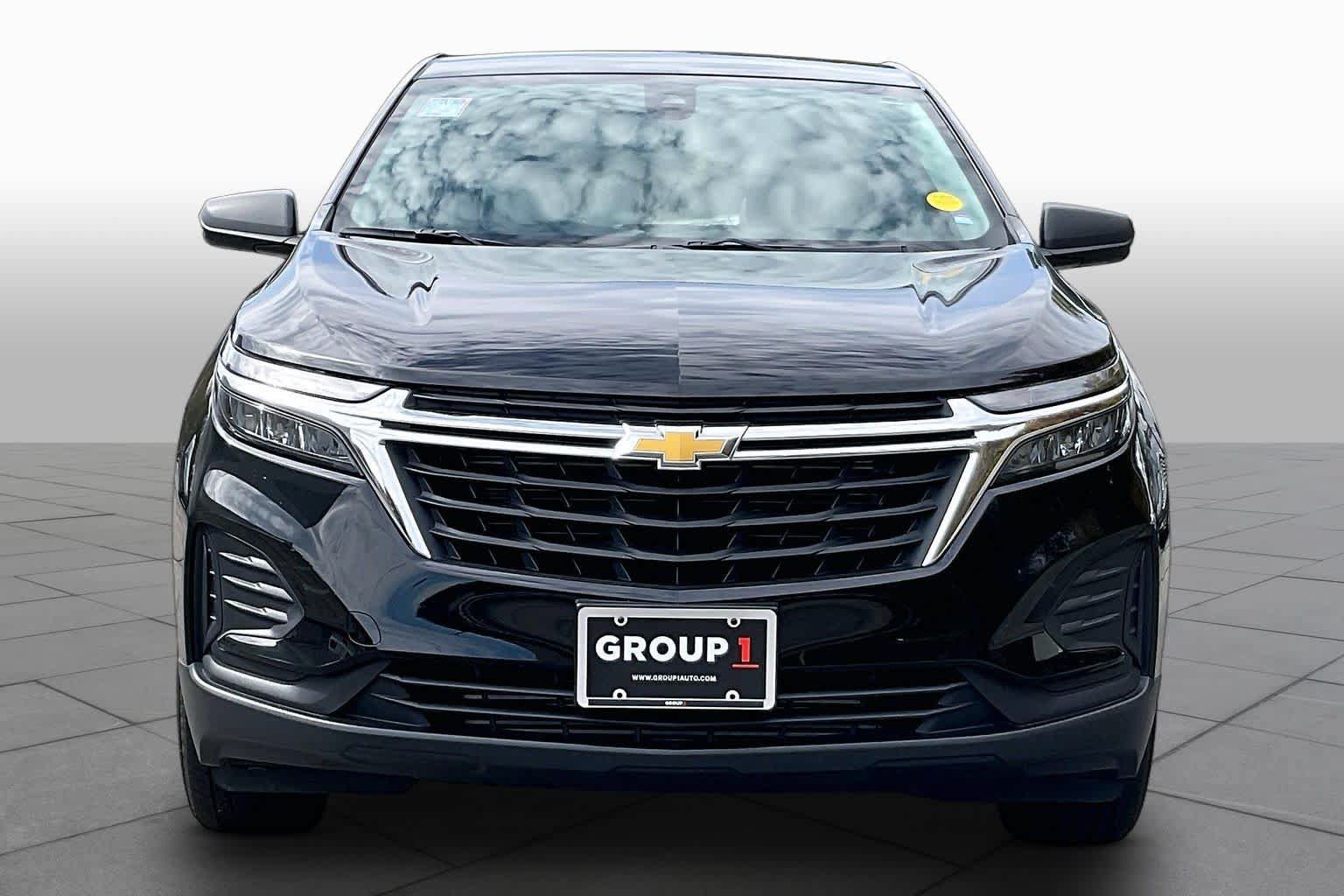 Used 2024 Chevrolet Equinox LS w/ Driver Confidence II Package AWD/4WD image 3