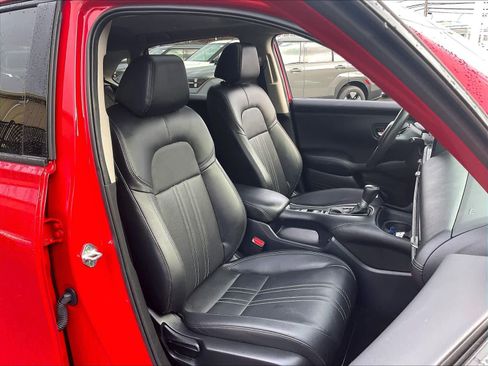 Used 2024 Honda HR-V EX-L image 11