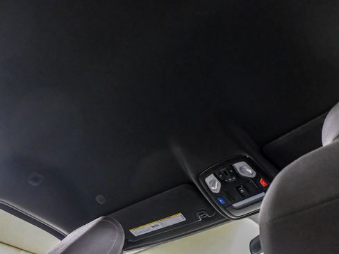 Used 2024 RAM 3500 Tradesman w/ Chrome Appearance Group image 26