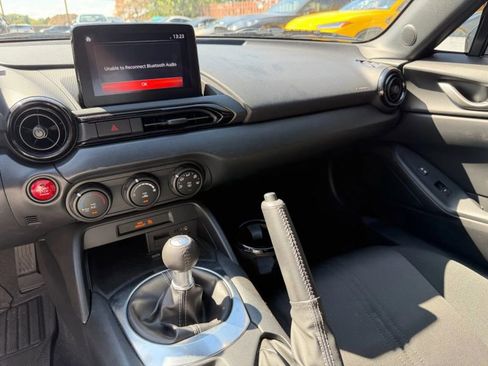 Used 2023 MAZDA MX-5 Miata Sport image 17