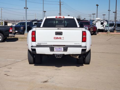 Used 2016 GMC Sierra 3500 Denali w/ Duramax Plus Package image 8
