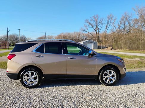 Used 2018 Chevrolet Equinox Premier image 14