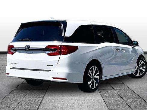 Used 2024 Honda Odyssey Touring image 7