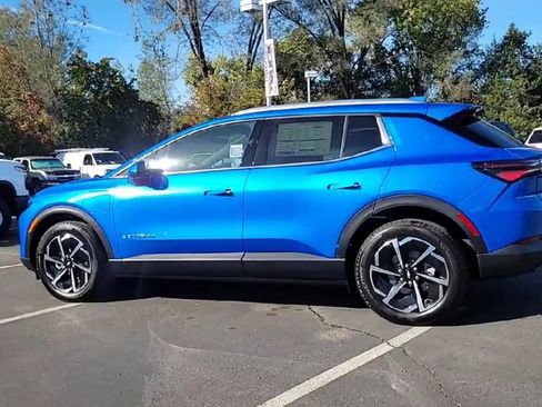 New 2026 Chevrolet Equinox EV LT image 6