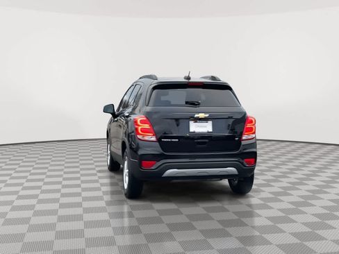 Used 2019 Chevrolet Trax LT w/ LT Convenience Package image 7