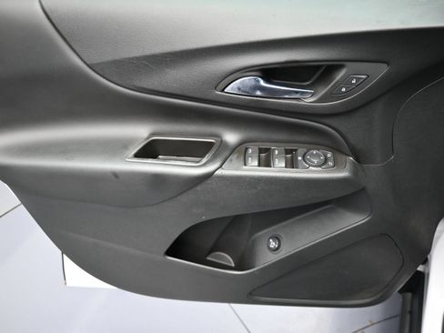 Used 2022 Chevrolet Equinox LT FWD image 24