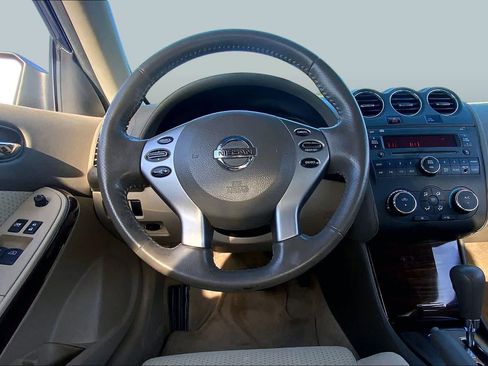 Used 2011 Nissan Altima 2.5 S w/ Convenience Pkg FWD image 5