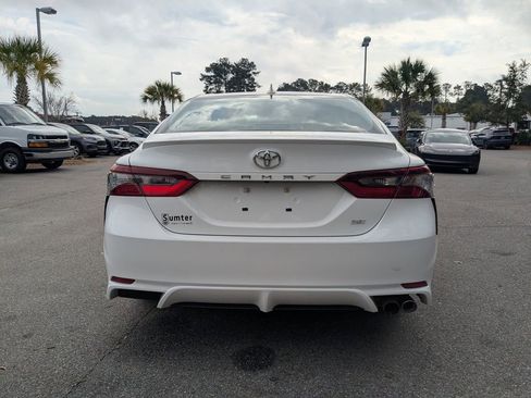 Used 2024 Toyota Camry SE image 5
