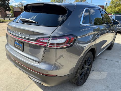 Used 2021 Lincoln Nautilus Reserve w/ Equipment Group 201A image 6