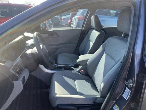 Used 2015 Honda Accord LX image 18